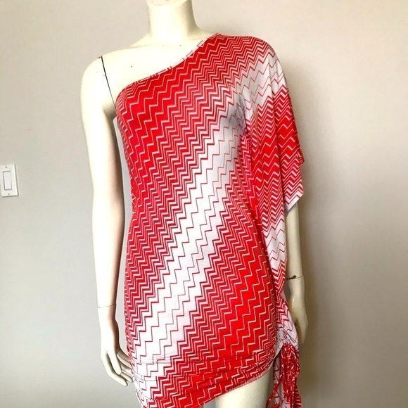 URBAN BEHAVIOUR size small beautiful one shoulder dress.Adjustable length - Picture 6 of 8